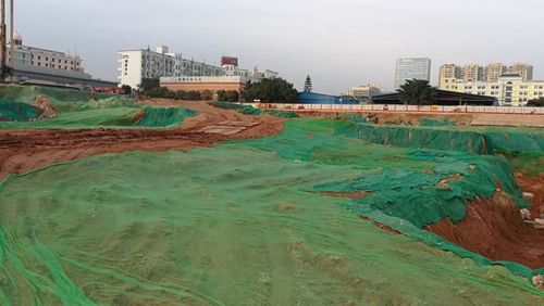 清湖社区新业城市更新单元项目基坑支护及土石方工程裸土覆盖