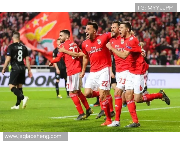 足球明星因伤接受脚部手术重返赛场的希望与挑战